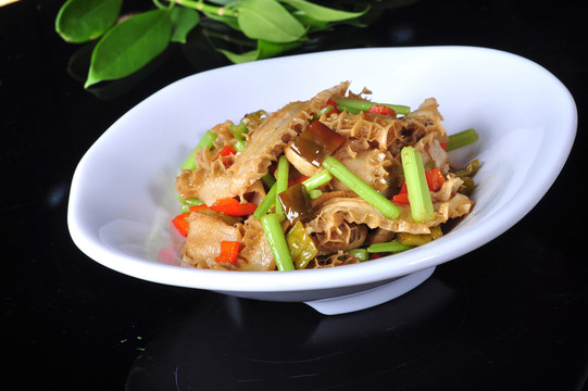 大廚炒牛肚