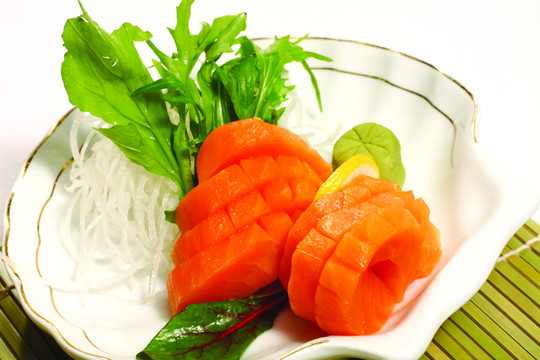 三文魚(yú)腩