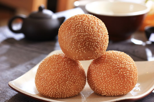 三個(gè)麻球