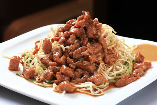 肉丁冷面 涼面