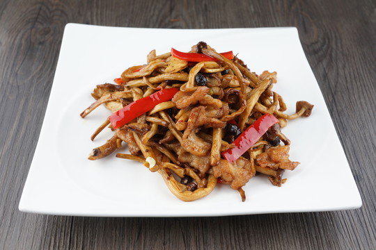 豬爽肉炒菌菇