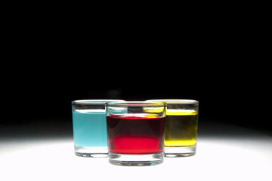 玻璃酒杯