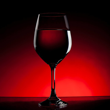 玻璃酒杯