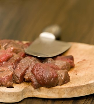 生鹿肉燉