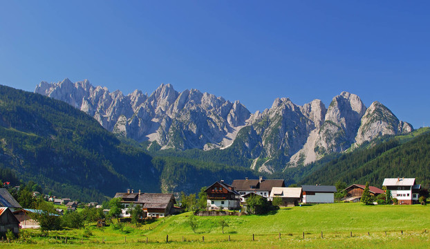 格紹是達赫施泰因山