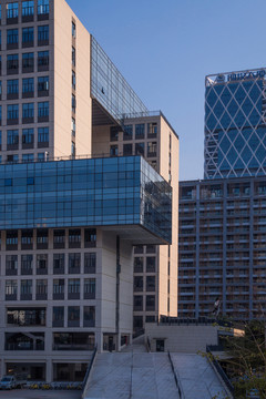 深大基礎(chǔ)實(shí)驗(yàn)樓