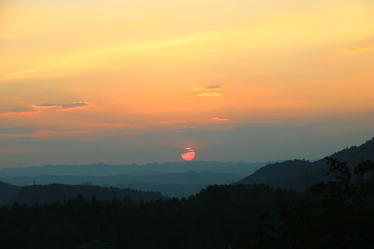 夕陽(yáng)