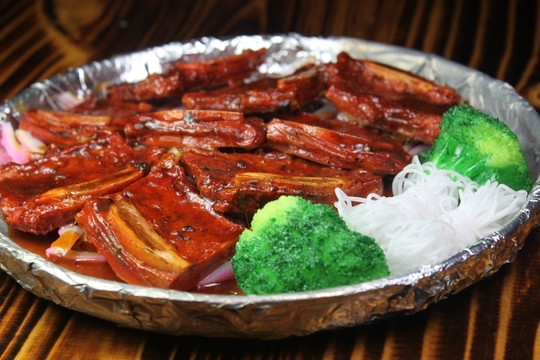 鐵板黑椒牛仔骨