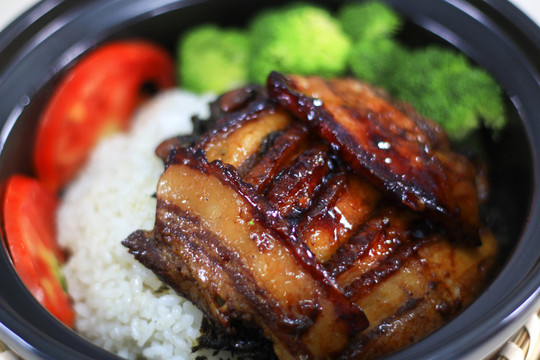 砂鍋扣肉飯