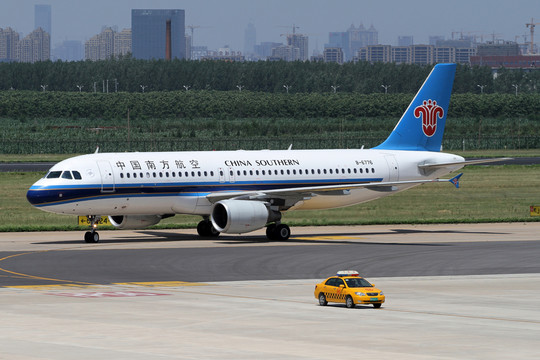 中國(guó)南方航空 飛機(jī) 航班 滑行