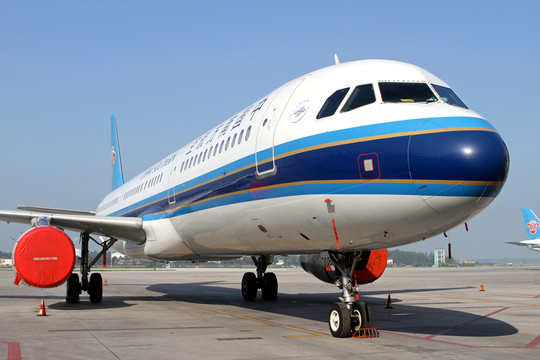 機(jī)場(chǎng) 飛機(jī) 中國南方航空