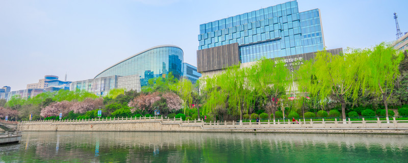 泉城廣場(chǎng)全景 貴和 高清大圖
