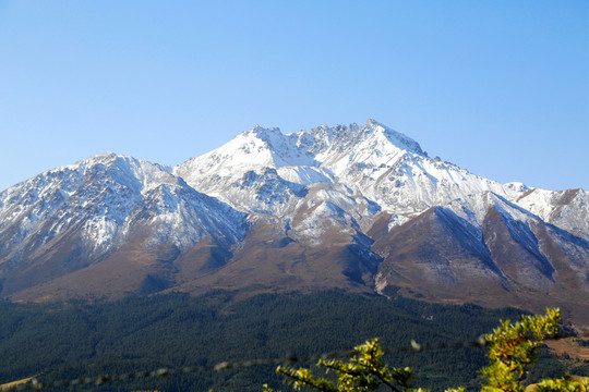 雪山 山峰 山坡 積雪 藍(lán)天