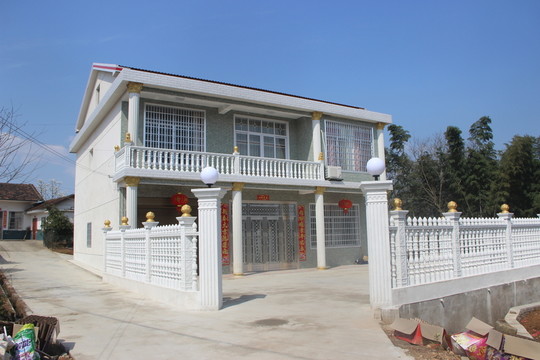 農(nóng)村鄉(xiāng)村新房子