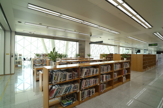 公共圖書(shū)館
