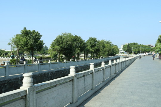 鄉(xiāng)村小道