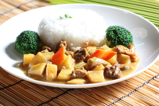 咖喱土豆牛腩飯