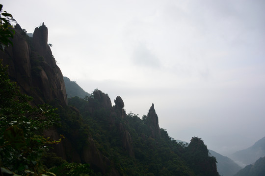 三清山風(fēng)光攝影 霧中的三清山