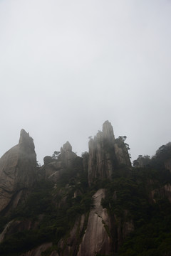 三清山風(fēng)光攝影 霧中的三清山