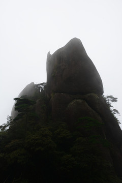 三清山風(fēng)光攝影 霧中的三清山