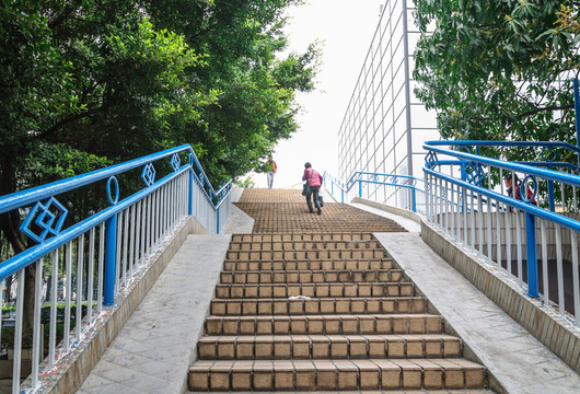 人行天橋