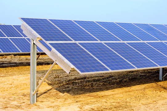 06號(hào)場(chǎng)太陽能發(fā)電廠太陽能電站