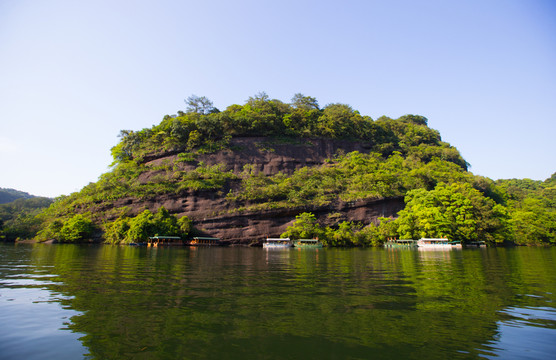 丹霞山 湖泊 青山綠水