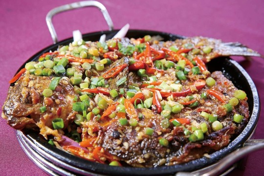 鐵板鯽魚