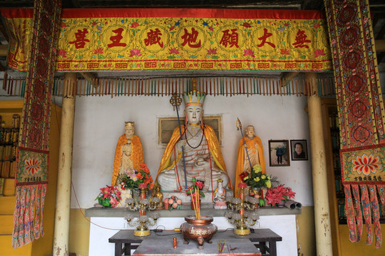 壽縣報(bào)恩寺地藏王菩薩