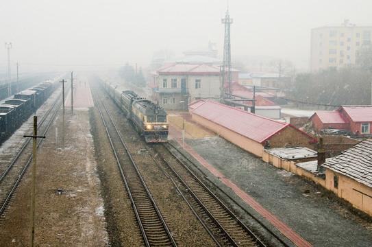 雪中火車站