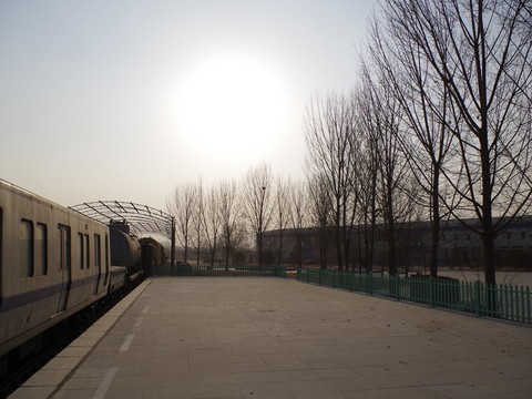 無(wú)人的車站