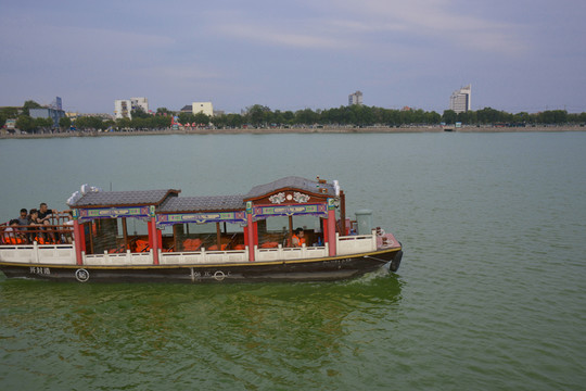 包公湖游船
