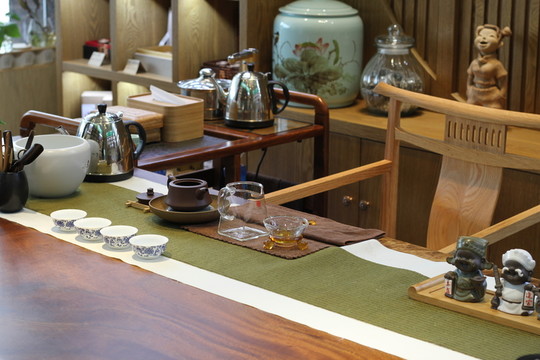 茶葉茶飲茶具