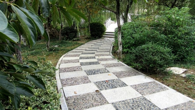 鵝卵石小道