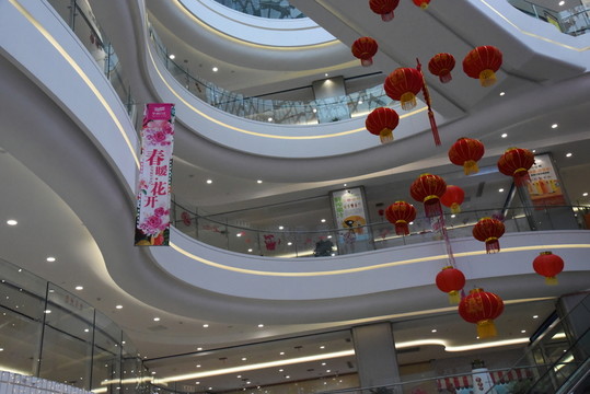商城內(nèi)景裝飾