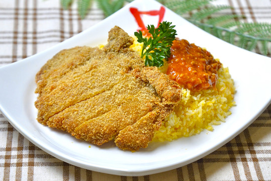 豬扒蛋炒飯