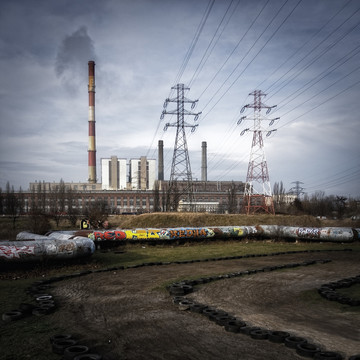 發(fā)電廠1
