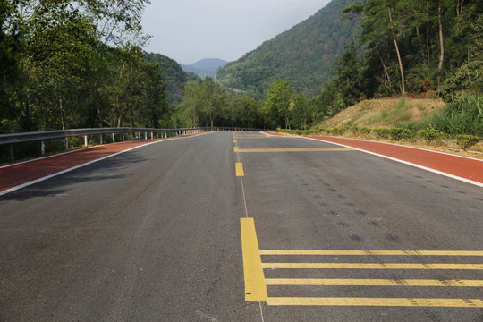 山區(qū)道路