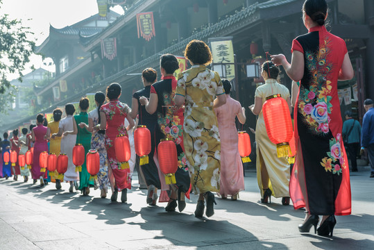 旗袍女人