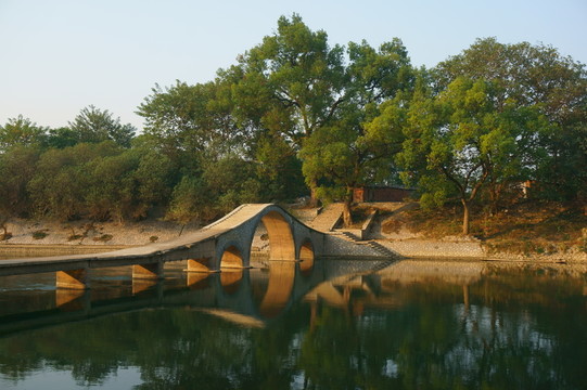 拱橋