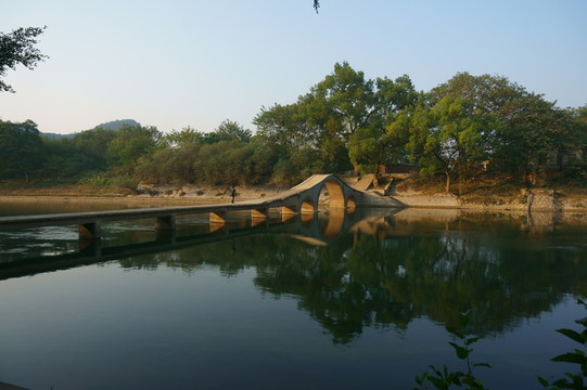 拱橋