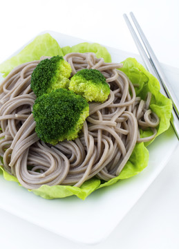緊密的
