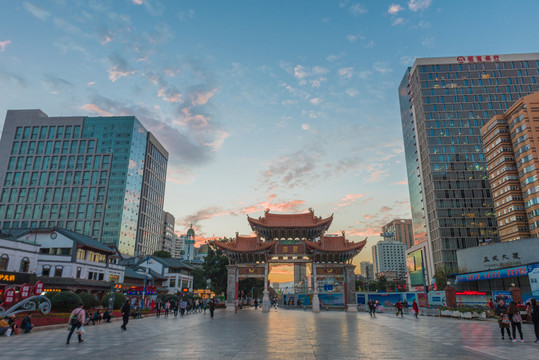 金馬碧雞坊
