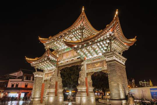 金馬碧雞坊