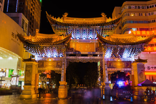 忠愛坊