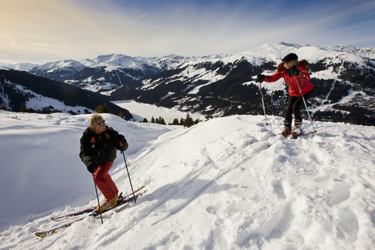 情侶滑雪im hochgebirge