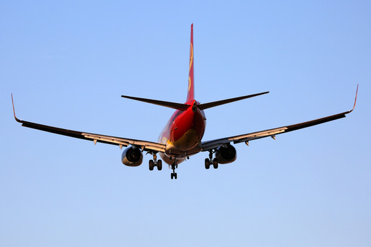 飛機(jī)落地 降落 海南航空
