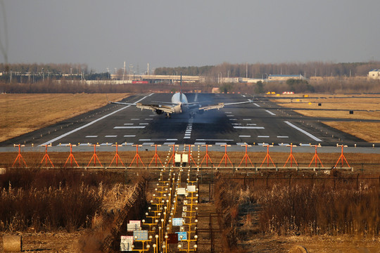 飛機(jī)落地 降落 中國(guó)南方航空