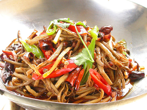 干鍋茶樹菇