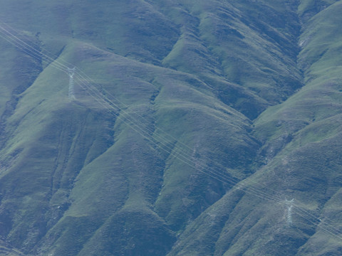 西藏神山